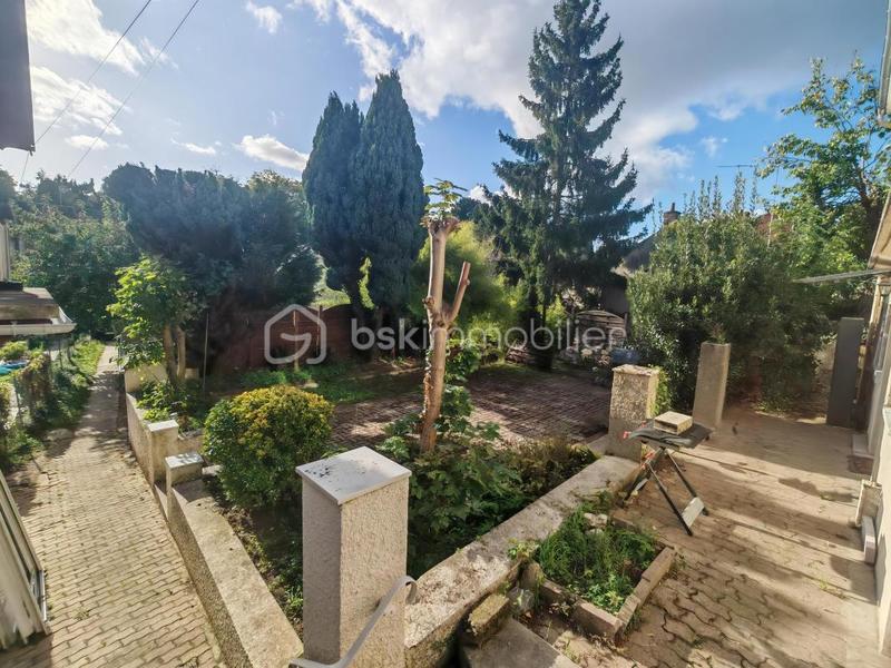 Maison traditionnelle - 101 m² - 6 pièces