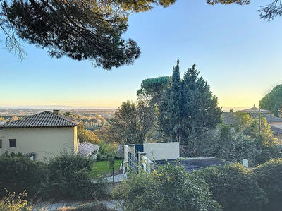 Maison - 180 m² - 8 pièces