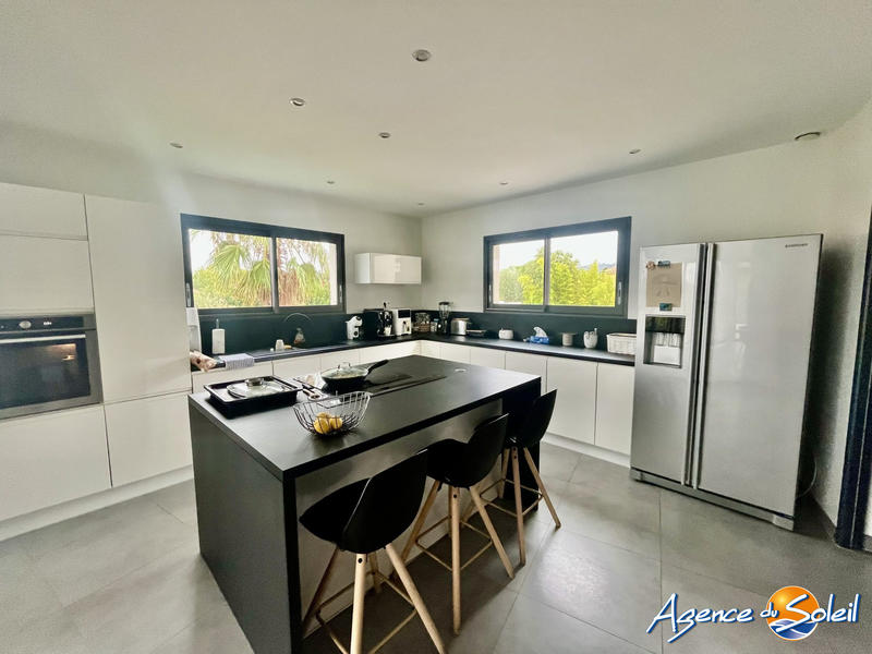 Maison - 160 m² - 5 pièces