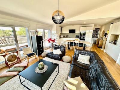 Appartement - 95 m² - 4 pièces