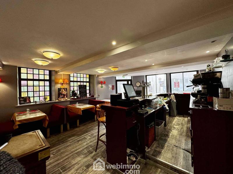 Local commercial - 102 m² - 3 pièces