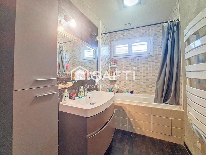 Maison - 98 m² - 5 pièces