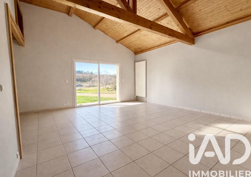 Maison - 180 m² - 8 pièces