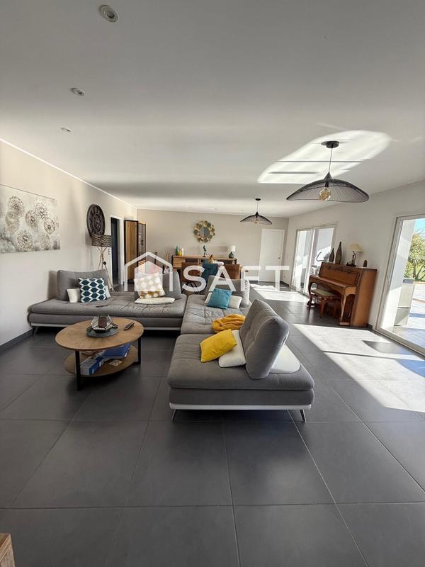 Maison - 170 m² - 5 pièces