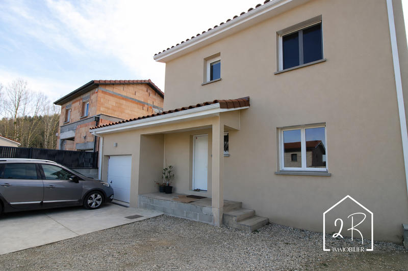 Maison - 90 m² - 4 pièces