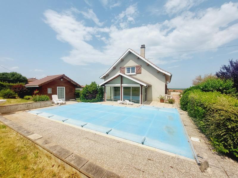 Maison - 190 m² - 7 pièces