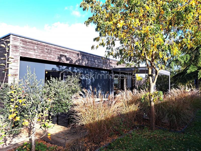 Maison de bois - 106 m² - 4 pièces