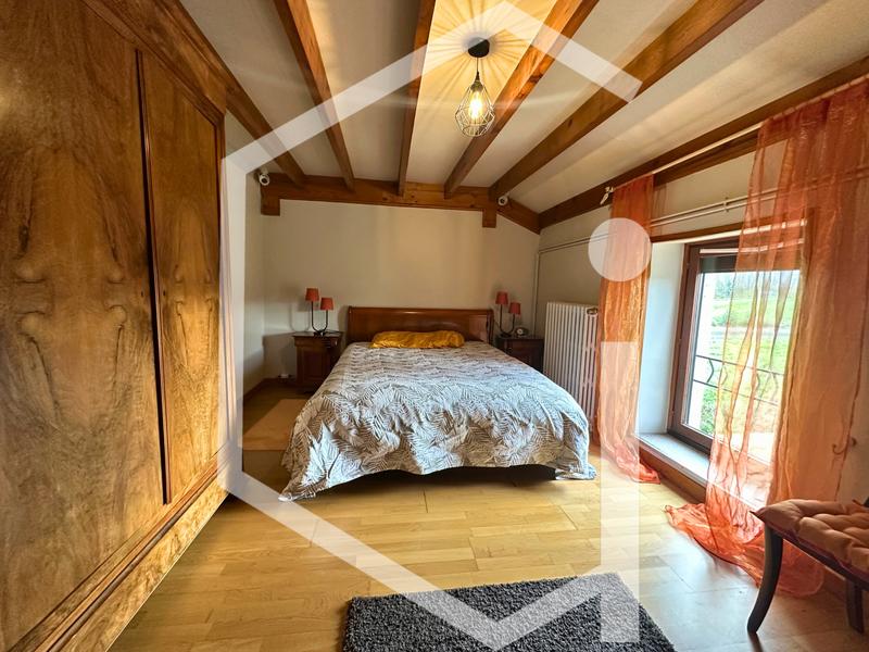 Maison - 189 m² - 7 pièces