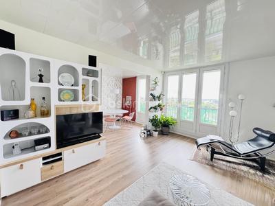 Appartement - 70 m² - 4 pièces