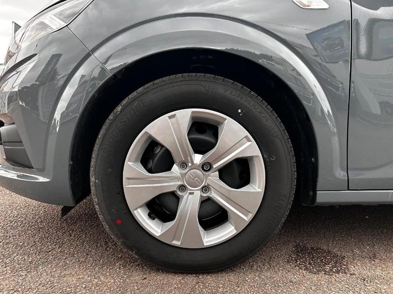 Dacia Sandero Nouvelle expression SCe 65 - 24