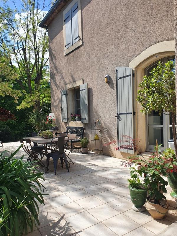 Maison - 230 m² - 7 pièces