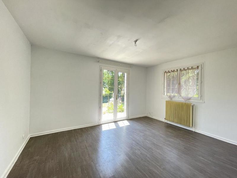 Maison - 240 m² - 8 pièces