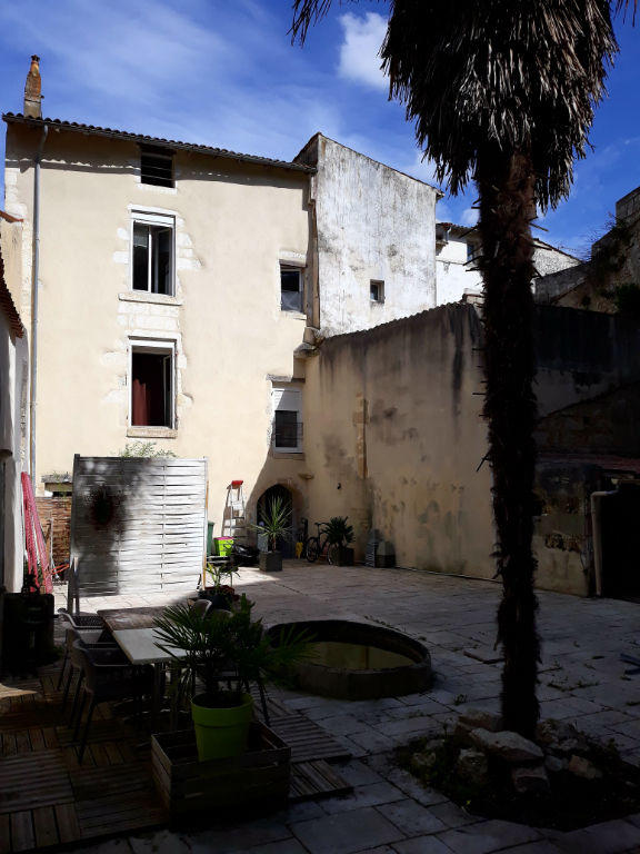 Immeuble - 7 pièces