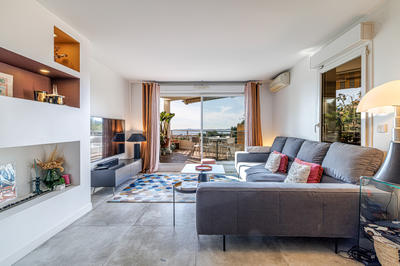 Appartement - 96 m² - 4 pièces