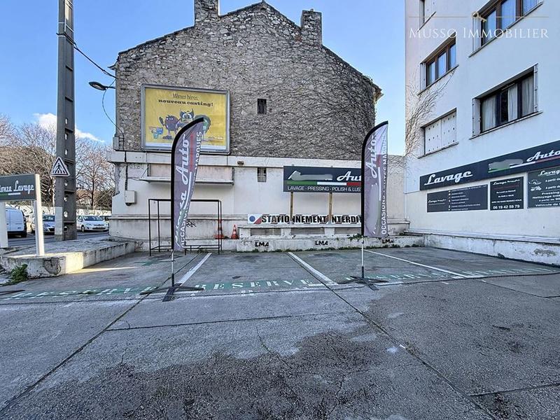 Fonds de commerce - Local commercial - 65 m²