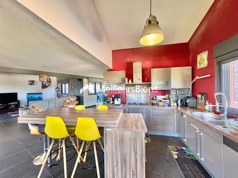 Maison d'architecte - 230 m² - 9 pièces