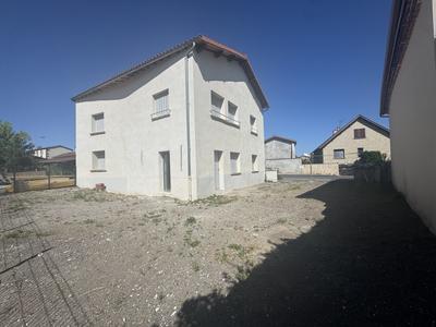 Maison traditionnelle - 128 m² - 6 pièces