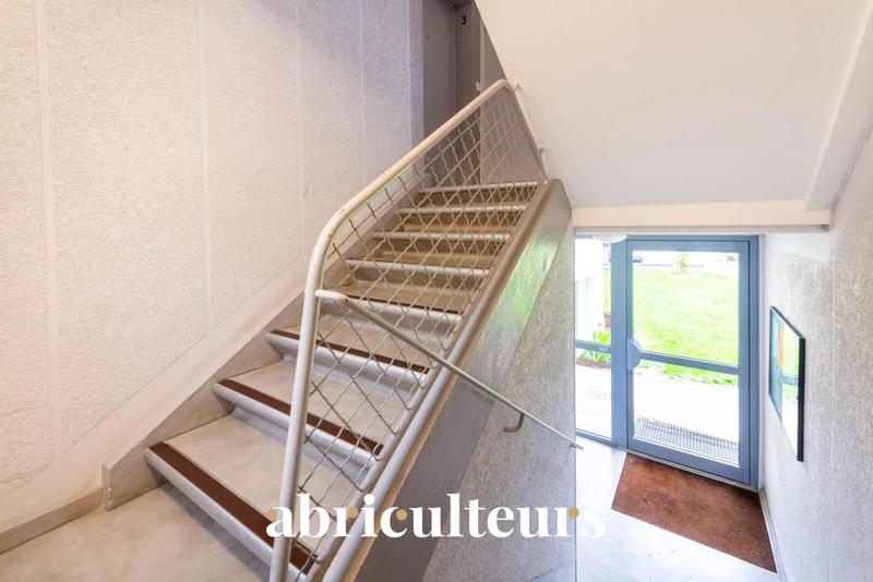 Appartement ancien - 65 m² - 4 pièces