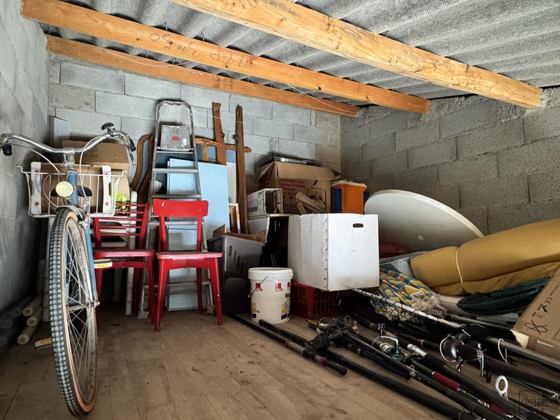 Parking / Garage - 18 m²