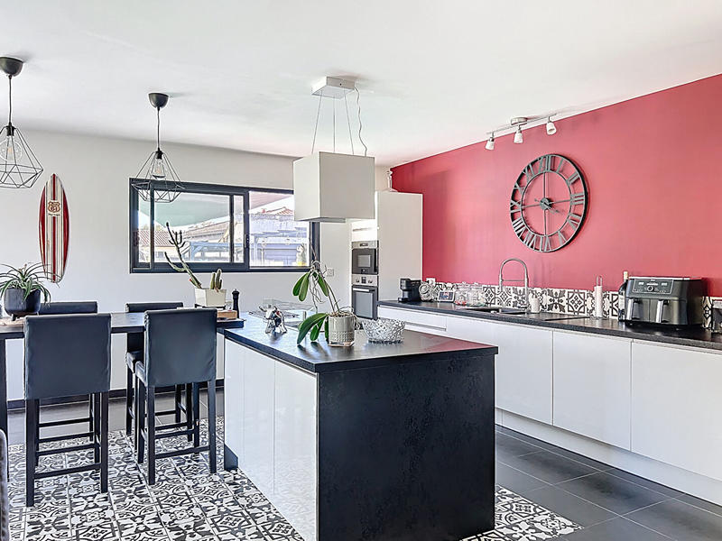 Maison - 117 m² - 4 pièces