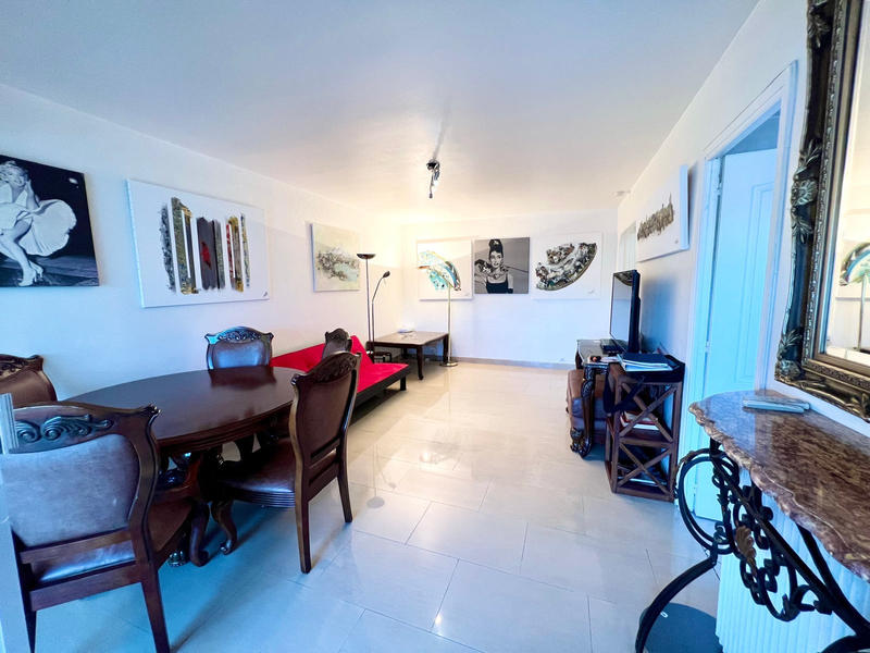 Appartement - 60 m² - 2 pièces