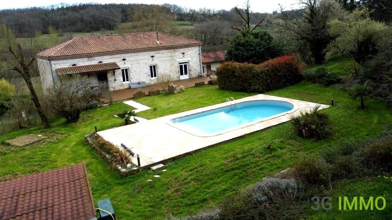 Maison en pierre - 182 m² - 6 pièces