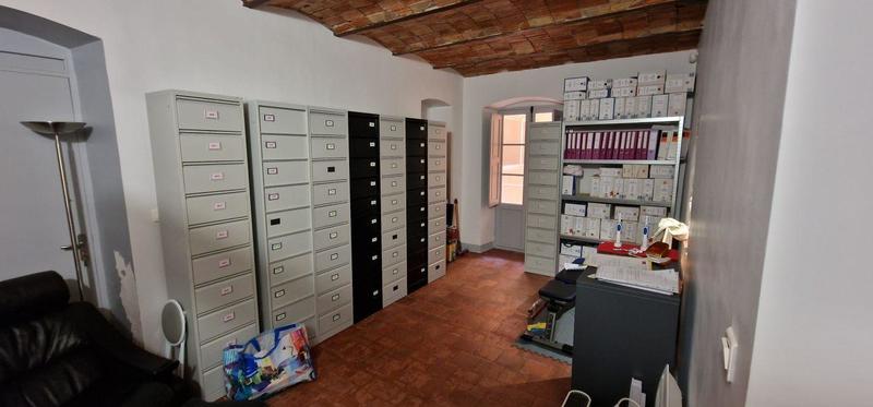 Bureau - 75 m²