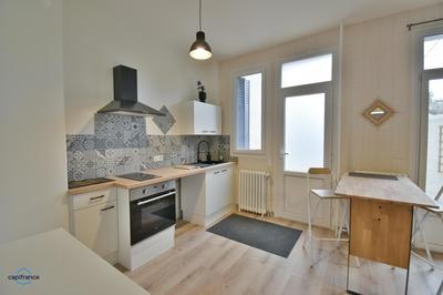 Maison de ville - 88 m² - 4 pièces