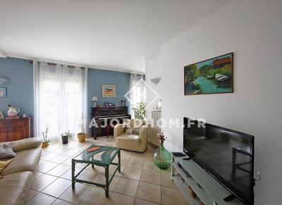 Appartement - 70 m² - 4 pièces