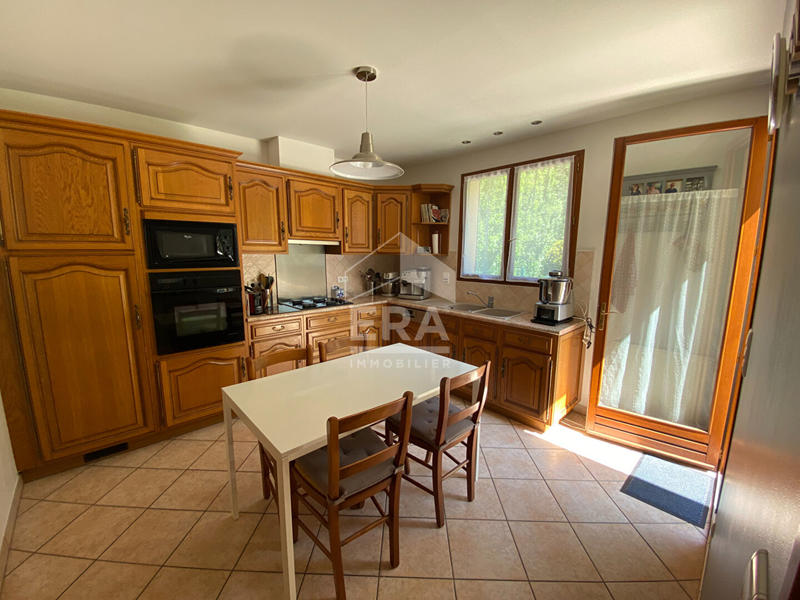 Maison - 136 m² - 6 pièces