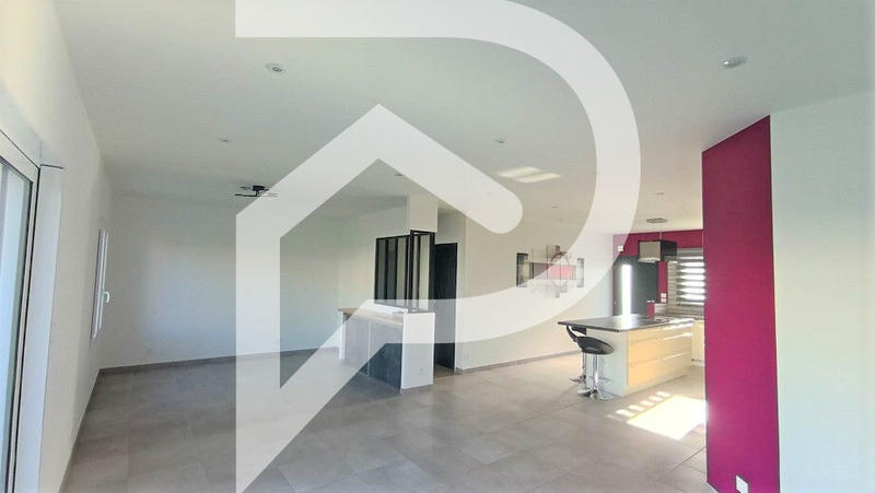 Maison - 105 m² - 5 pièces