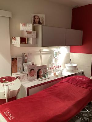 Institut de Beauté Daphné Guinot