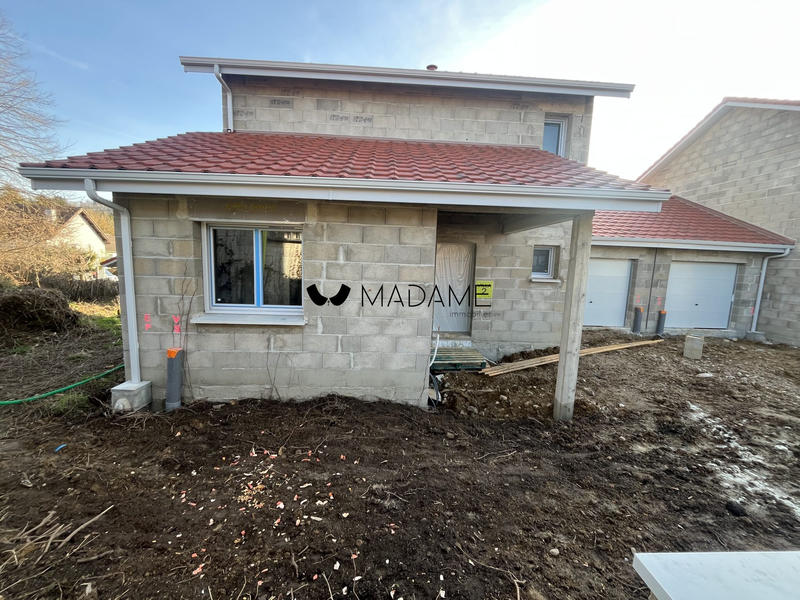 Maison - 100 m² - 4 pièces