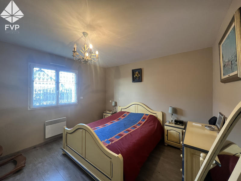 Maison - 185 m² - 8 pièces