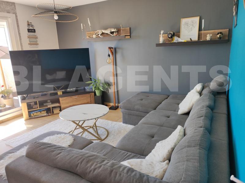 Maison traditionnelle - 112 m² - 6 pièces