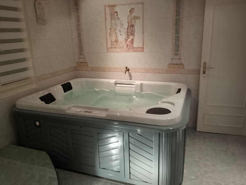 Maison - 215 m² - 5 pièces