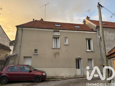Maison - 99 m² - 4 pièces