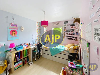 Maison - 106 m² - 5 pièces