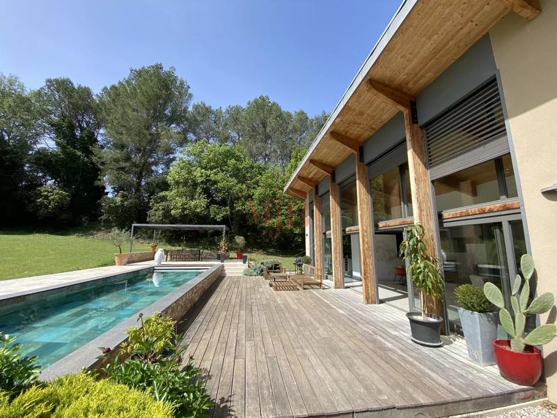 Villa - 160 m² - 7 pièces
