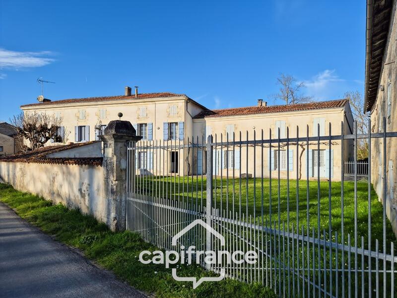 Propriété - 180 m² - 6 pièces