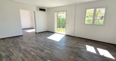 Villa - 243 m² - 10 pièces