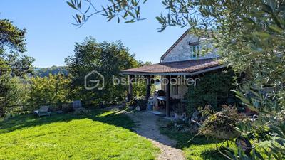 Gîte - 390 m² - 20 pièces