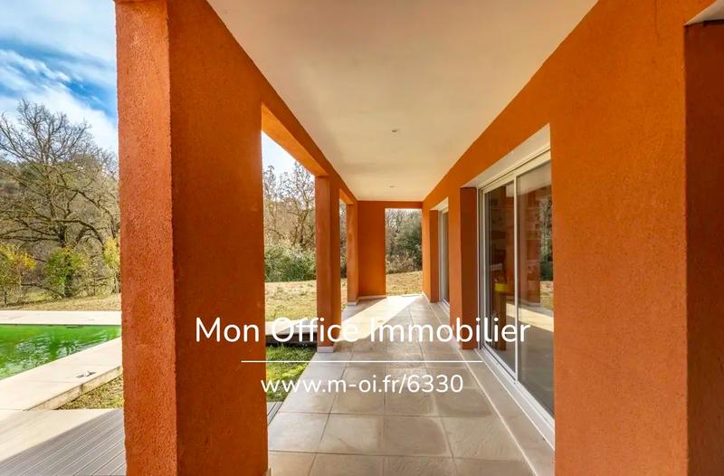 Maison - 175 m² - 5 pièces
