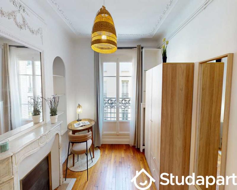 Chambre - 60 m² - 1 pièce