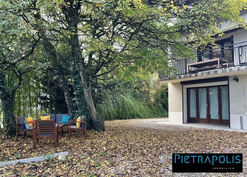 Maison ancienne - 196 m² - 8 pièces