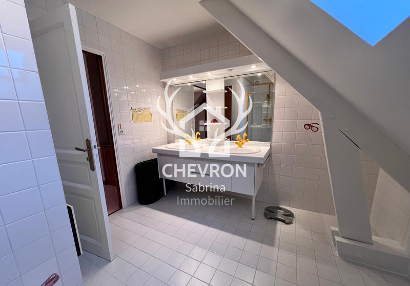 Maison - 142 m² - 6 pièces