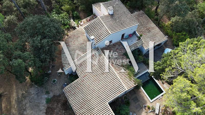 Villa - 230 m² - 10 pièces