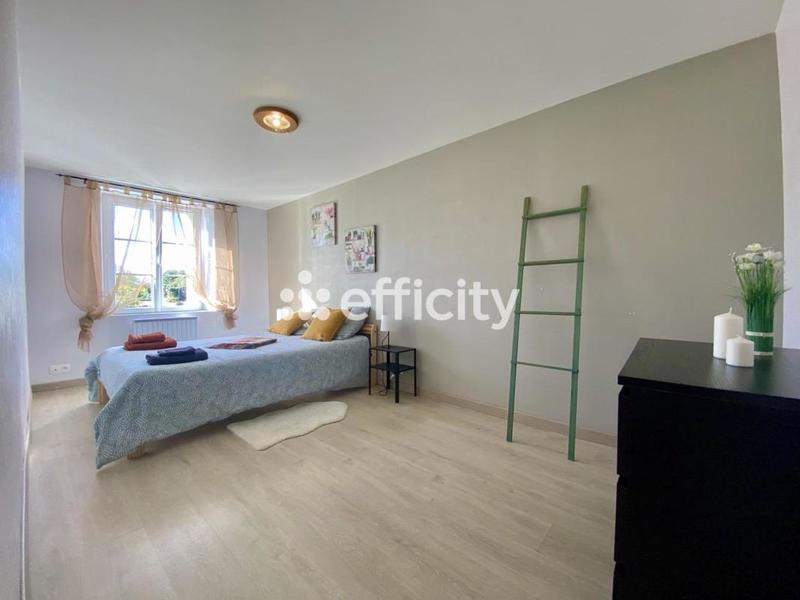 Maison - 272 m² - 12 pièces