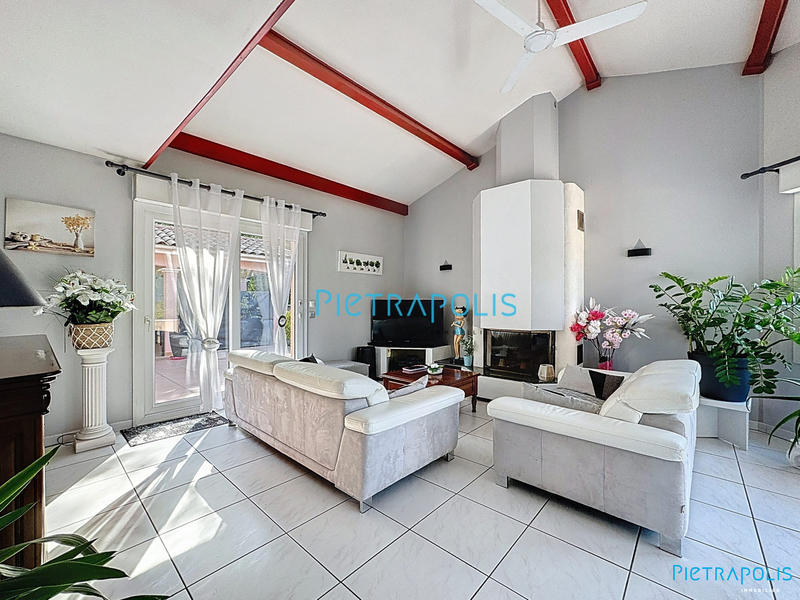 Maison - 161 m² - 7 pièces