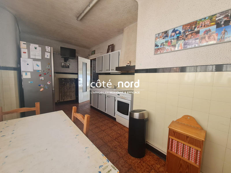 Maison - 225 m² - 10 pièces